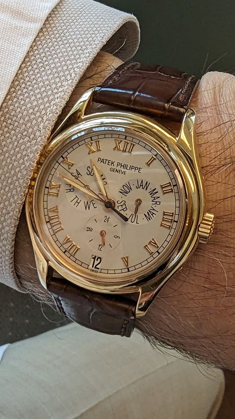 Fancy Watches, Classy Outfits Men, Retro Watches, Vintage Watches For Men, Guys Clothing Styles, Classy Jewelry, Old Money Style, Stylish Watches, Jewelry Lookbook