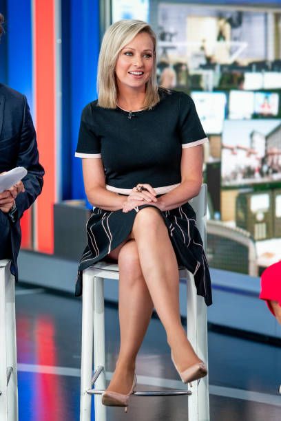 Dress And Stockings, Sandra Smith, Female News Anchors, Angie Dickinson, Louisiana State University, Louisiana State, News Anchor, Prince Harry And Meghan, Fox News