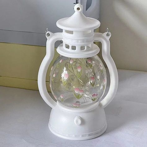 Cute Lantern, Tulip Night Light, Retro Night, Cute Objects, Night Light Bedroom, Diy Lights, Aesthetic Objects, Decoration Lamp, Retro Gadgets