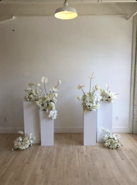 Pillar Arch, Wedding Pillars, Rooftop Venue, Evergreen Flowers, Ceremony Arrangement, Sogetsu Ikebana, Modern Wedding Ceremony, Wedding Alters, Modern Wedding Flowers