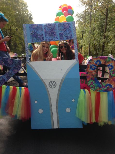 Homecoming Float Ideas 70's Themed GWU Homecoming Float Ideas, Kids Parade Floats, Disney Homecoming, Holiday Parade Floats, Wacky Tacky Day, Parade Float Theme, Halloween Parade Float, Tacky Day, Parade Float Ideas