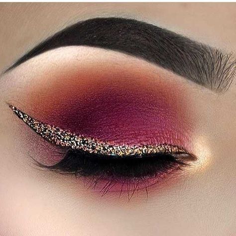 Tumblr Tattoo, Dark Painting, Peach And Gold, Gold Eye Makeup, Girls Heart, Unique Makeup, Beautiful Eye Makeup, Natasha Denona, Pink Eyeshadow