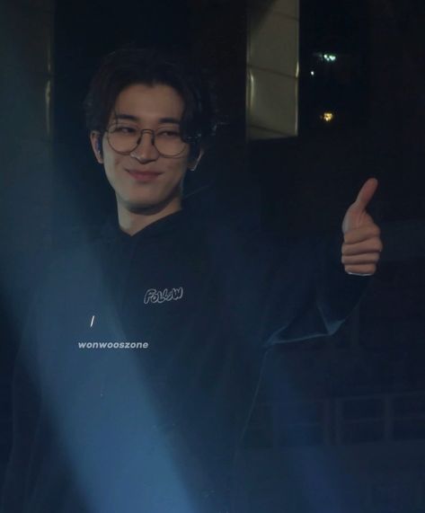 Seventeen Wonwoo, Thumbs Up, Love Of My Life, Seventeen, On Twitter, Twitter