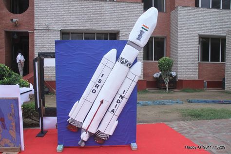 chandrayaan -1 made by thermocol for school function / craft work Science Exhibition Ideas, Independence Day Activities, School Exhibition, School Function, Indian Space Research Organisation, Construction Paper Crafts, Independence Day Decoration, Bulletin Board Decor, Easy Canvas Art