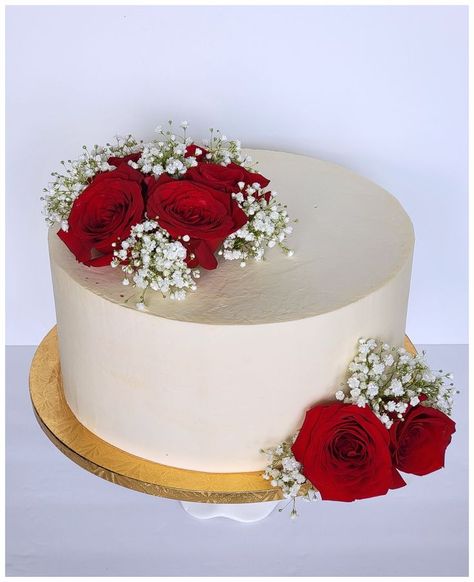 Chocolate Buttercream Cake, Red Rose Wedding Cake, Rose Cake Design, Flower Cake Design, Rose Wedding Cake, Cake Designs For Kids, Happy Anniversary Cakes, Birthday Cake For Husband, Unique Birthday Cakes