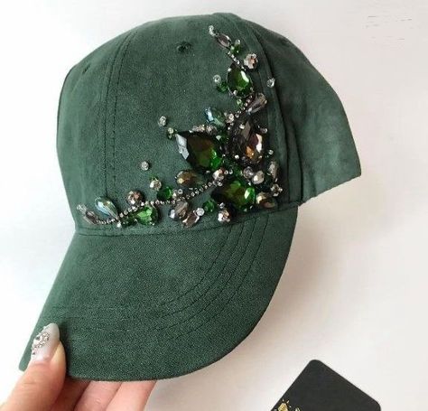 Embellished Baseball Caps, Wearing Long Skirts, Style A Long Skirt, Skirt For Fall, Bone Bordado, Dope Hats, Hand Beaded Embroidery, Diy Jacket, Hat Embroidery