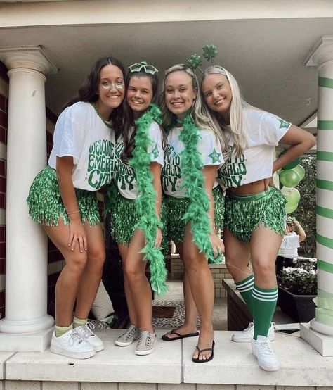 Emerald City Bid Day, Green Spirit Day Outfit, St Pattys Outfit, St Pattys Day Outfit, Camp Dress, Old Tee Shirts, Recruitment Themes, Spirit Week Outfits, Week Outfits