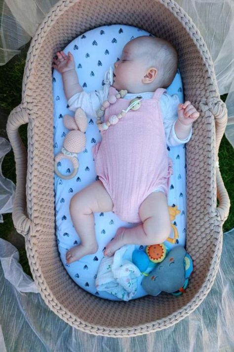 Stuff Storage, Newborn Sleeping, Baby Moses, Baby Moses Basket, Baby Lounger, Baby Bassinet, Moses Basket, Mattress Pads, Baby Safe