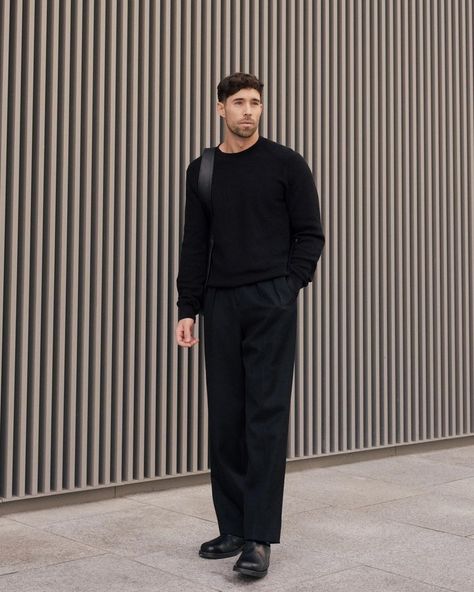 Outfit/portrait inspo • Instagram Wide Leg Pants Outfit Men, Office Casual Men, Minimalist Outfit Men, Daniel Simmons, Tailor Pants, Stealth Wealth, Layering Techniques, Mens Winter Fashion Outfits, Black Outfit Men