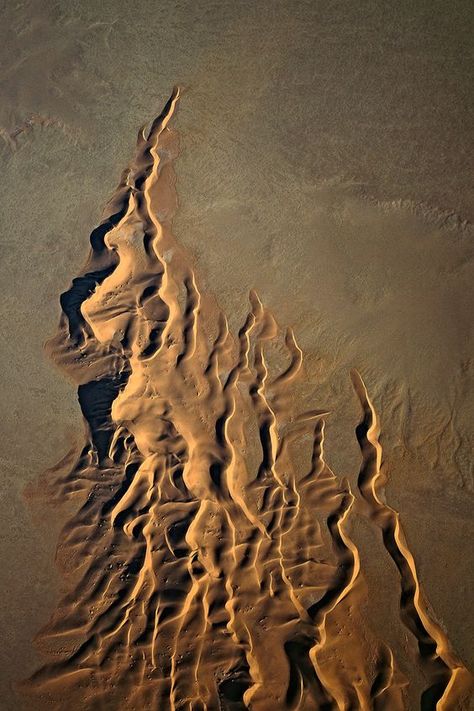 Namib Desert, Namibia [Bernhard Edmaier] Desert Pattern Design, Scary Desert, Desert Texture, Tattoos Outdoors, Sand Photography, Desert Pattern, Earth From Above, Sand Texture, Aerial Landscape