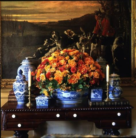 Chinoiserie Chic: Fall Florals Carolyn Roehm, Blue And White Vase, Autumn Decorating, Chinoiserie Chic, Blue And White China, Fall Table, Blue Decor, Thanksgiving Table, White Decor