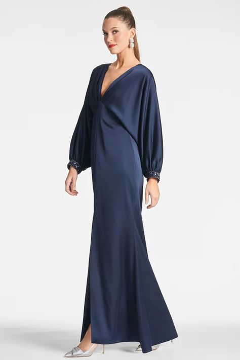 Mother of the Bride or Groom Dresses - Elegant Gowns – Sachin & Babi Midnight Blue Dress, Diwali Dresses, Sachin Babi, Blue Dress Formal, Column Dress, Special Occasion Outfits, Gowns Of Elegance, Old Hollywood Glamour, Luxury Dress