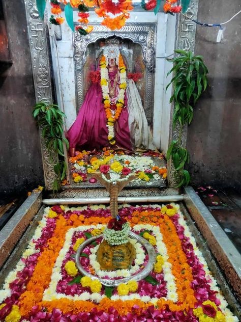 shri onkareshwar jyotirling from khandwa Madhya Pradesh Omkareshwar Jyotirling, Devi Images Hd, Temple India, Lord Shiva Family, Shiva Shakti, God Shiva, Family Images, Angel Painting, Madhya Pradesh