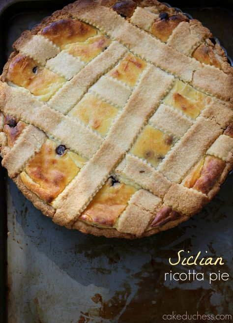 Sicilian Ricotta Pie- For Pi(e) Day! Ricotta Pie Recipe, Salted Honey Pie, Easter Pies, Mint Pie, Italian Easter Pie, Sweet Ricotta, Traditional Easter Desserts, Savoury Pie, Ricotta Pie