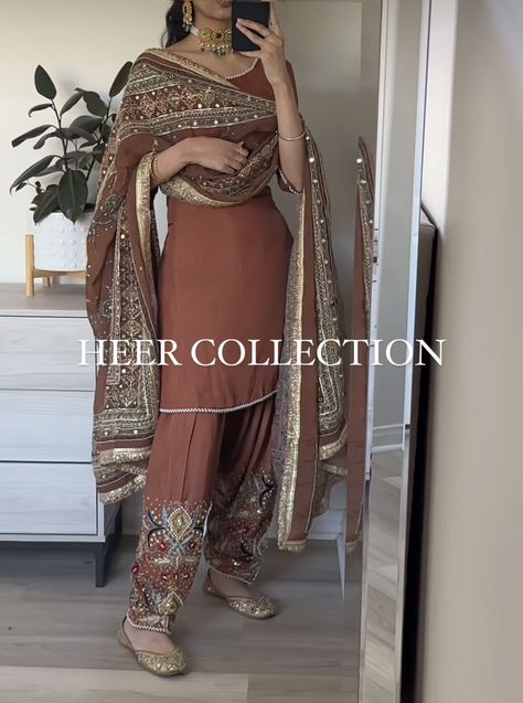 Straight Salwar, Punjabi Suits Designer Boutique, Trendy Outfits Indian, Punjabi Fashion, Pakistani Style, Pakistani Salwar, Punjabi Outfits, Traditional Indian Dress, Casual Indian Fashion