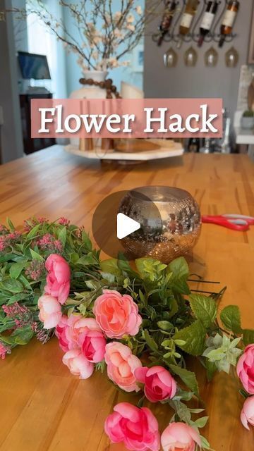 iKondaLikeIt! on Instagram: "I love this flower hack and I’ve seen it several places so not sure who is the originator but 🤯…. Why didn’t I think of that?? Anyway now I don’t have to cut the stems or bend them making it hard to add any other stems.  Anyone who has made faux arrangements knows what I’m talking about.  It’s a simple hack and …#ikondalikeit  #flowers #hack #trick #diy #diyflowers #fauxflowers #homedecor" Artificial Flowers Arrangements Diy, Flower Base Ideas Diy, How To Arrange Flowers In A Vase, Bar Floral Arrangement, Arranging Flowers In A Vase, Faux Floral Centerpieces, Flower Arrangements Diy Vase, Unusual Flower Arrangements, Cheap Flower Arrangements