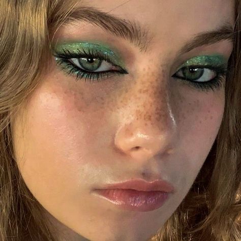 Maquillage On Fleek, Mekap Mata, Swag Makeup, Smink Inspiration, Ethereal Makeup, Green Makeup, Makijaż Smokey Eye, Dope Makeup, Edgy Makeup