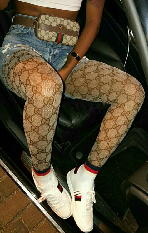 Gucci Leggings Outfit, Gucci Stockings Outfit, Gucci Tights Outfit, Gucci Leggings, Gucci Tights, Fedora Fashion, Tights Outfits, Luxury Brand Names, Stockings Outfit