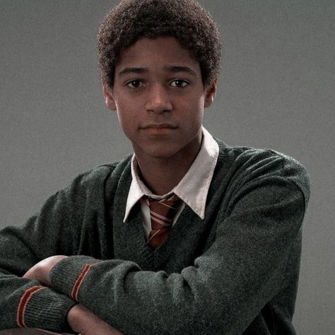 Dean Harry Potter, Alfred Enoch, Dean Thomas, Fred And George Weasley, George Weasley, Harry Potter 2, Secret Crush, Harry Potter Movies, Harry Potter Characters