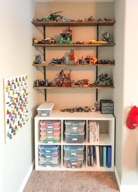 Lego Area, Lego Tables, Lego Room Ideas, Lego Display Ideas, Lego Storage Organization, Lego Bedroom, Lego Organization, Remodel Basement, Diy Lego