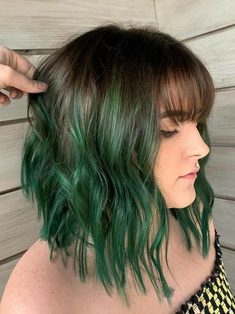 Short Green Hair, Faded Haircut, Grey Balayage, Black And Green Hair, Trendy We Fryzurach, Dark Green Hair, Green Hair Dye, Trendy Hairstyle, Brown Hair With Highlights