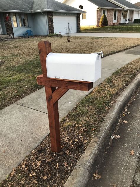 Easy Diy Side Table, Steampunk Candle Holder, Steampunk Candle, Side Table Ideas, Fireplace Diy, Deck Remodel, Diy Mailbox, Mailbox Ideas, Pvc Fence