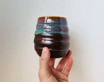 Pottery Wine Cups, Pottery Inspo, Drinking Vessels, Pottery Glazes, Wine Chiller, Wine Cups, Glass Ceramic, Stoneware Clay, Wine Glasses