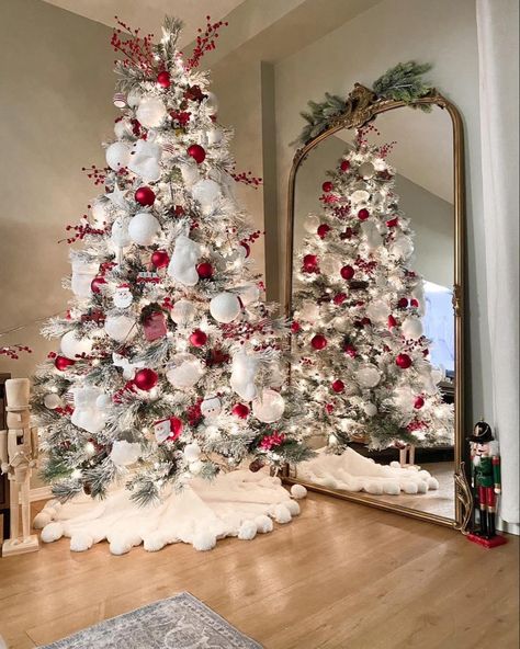 Ted And White Christmas Tree, Red And White Lights On Christmas Tree, Christmas Tree Ideas Snowman, White Christmas With Red Accents, White Red Silver Christmas Tree, Christmas Tree Red And White Ideas, White Flocked Christmas Tree Ideas Red, White Tree With Red Decorations, Christmas Decor Ideas White And Red