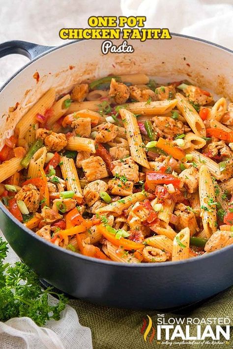 One Pot Chicken Fajita Pasta, Elk Meat Recipes, Fajita Pasta Recipe, Fajita Pasta, Chicken Fajita Pasta, Fajita Vegetables, Lunch Meat Recipes, The Slow Roasted Italian, Ground Meat Recipes