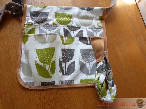 Apron Diy, Belt Tutorial, Garden Belt, Garden Tool Belt, Old Garden Tools, Kitchen Sewing, Garden Tool Holder, Garden Tool Bag, Garden Tool Rack