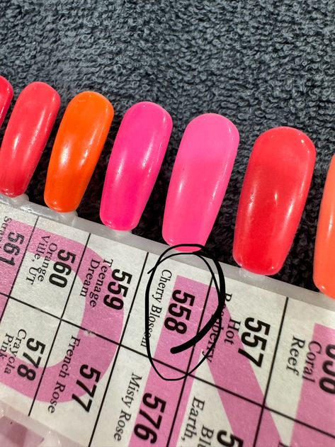 DC DND (hot pink) Dnd Hot Pink, Dnd Neon Pink, Hot Pink Nails, Pink Chrome, French Rose, Misty Rose, Chrome Colour, Neon Nails, Teenage Dream