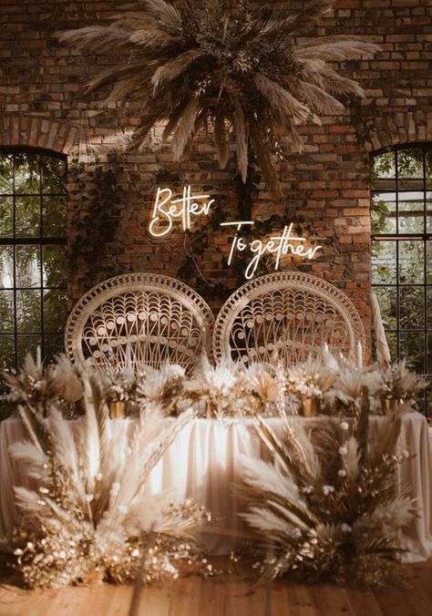 Bohieman Wedding Theme, Brown Wedding Decorations Receptions, Brown Wedding Table Decor, Brown Boho Wedding, Nude Wedding Theme, Modern Boho Wedding Decor, Brown Wedding Theme, Pampas Wedding Decor, Brown Wedding Themes