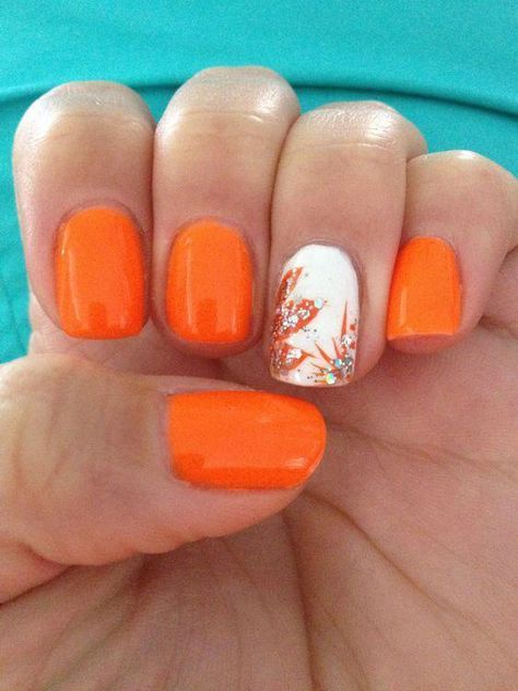 55+ Trendy Manicure Ideas In Fall Nail Colors；Orange Nails; Manicure; Fall Nails;Trendy nails; gel nails; nails shop #gelnails Half Color Nails Designs, Orange Nails With Design, Summer Nails 2014, Orange Gel Nails, Orange Nails Ideas, Orange Toe Nails, Orange Manicure, Orange Fall Nails, Manicure Fall