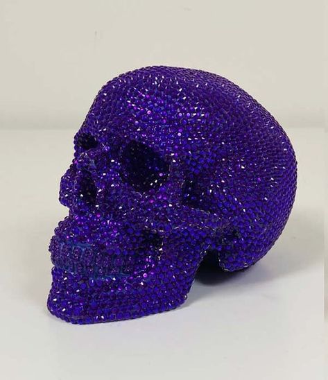 Purple Rhinestone Skull // Skull Decor | Etsy Horror Bedroom Ideas, Horror Bedroom, Glam Skull, Perler Bead Mario, Gothic Decor Bedroom, Rhinestone Skull, Skull Crafts, Custom Rhinestone, Rhinestone Projects