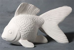 Goldfish Sculpture, Ceramic Goldfish, Painting Studios, Fancy Goldfish, Goldfish Art, Clay Fish, Slip Casting, Pottery Animals, Plaster Sculpture