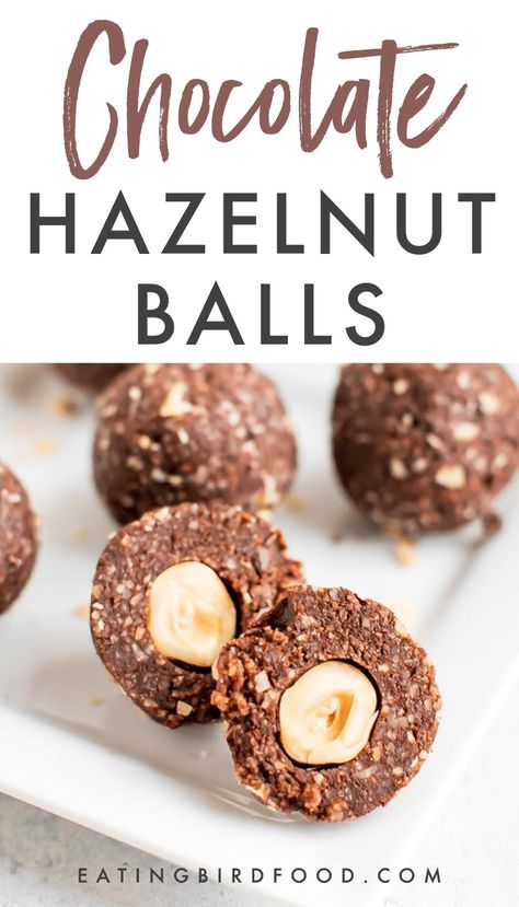 Homemade chocolate hazelnut energy bites made with only six real food ingredients. They taste like Ferrero Rocher candies but are healthy, gluten-free and vegan. #vegan #glutenfree #energybites Hazelnut Balls, Galletas Keto, Hazelnut Recipes, Lunch Healthy, Raw Vegan Desserts, Hazelnut Chocolate, Chocolate Balls, Protein Balls, Food Ingredients