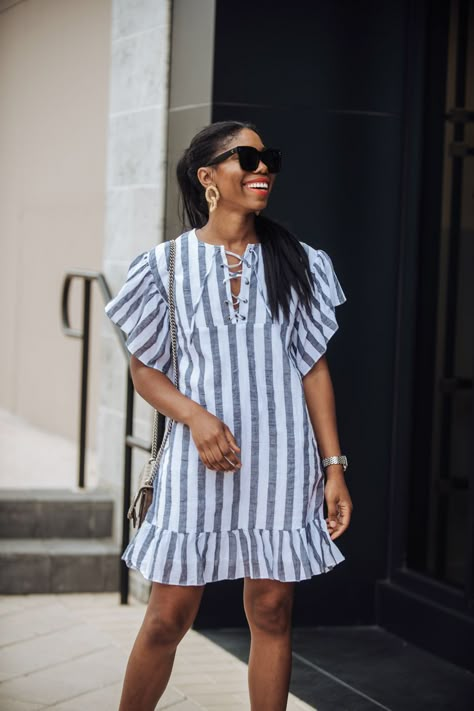 White Striped Dress Outfit, Fancy Short Dresses, African Fabric Dress, Short African Dresses, Short Dress Styles, Short Gowns, Classy Dress Outfits, African Clothing Styles, Latest African Fashion Dresses