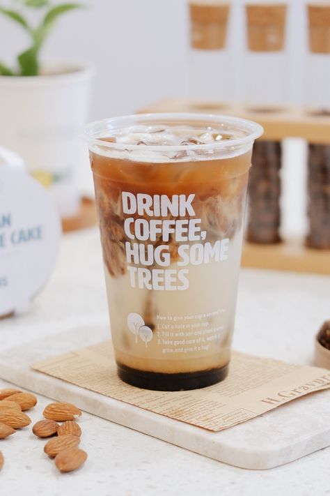 Coffe Ideas Design Cup, Coffee Drink Packaging Design, Coffee Bar Photography, Coffe Photo Shoot, Coffee Drink Photography, Coffee Shoot Photography, Iced Coffee Photoshoot, Ice Coffee Cup Design, Coffee Product Shoot