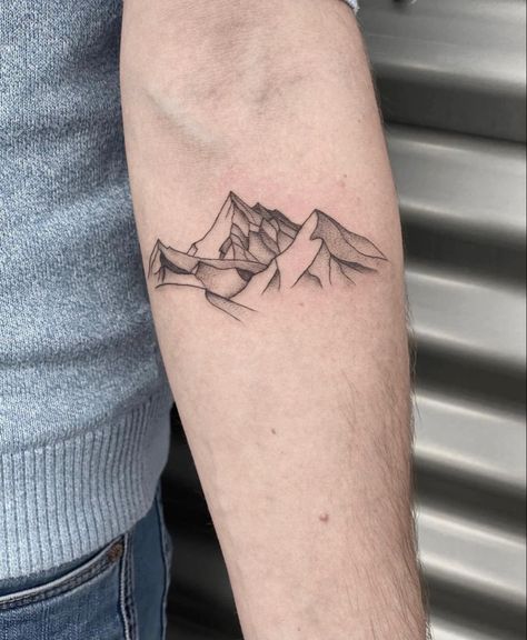 Small Nature Tattoo, Tattoo Mountain, Jungle Tattoo, Tattoo Font For Men, Symmetrical Tattoo, Needle Tattoo, Mountain Tattoo Design, Tattoo Needle, Machine Tattoo