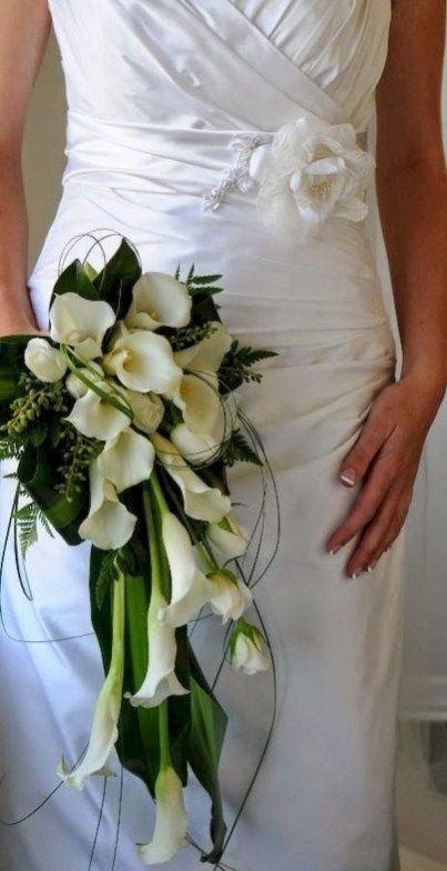 Stargazer Lily Bridal Bouquet, Contemporary Wedding Flowers, White Calla Lily Bouquet, Wedding Rehearsal Dinner Decorations, Beach Bouquet, Lily Bridal Bouquet, Auckland Wedding, Cascading Bridal Bouquets, Calla Lily Bouquet