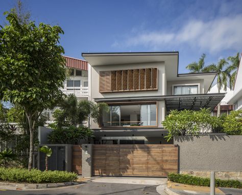 Mount Sinai House » Wallflower Architecture + Design | Award winning Singapore architects Singapore House Architecture, Industrial House Exterior, Singapore House, 3 Storey House Design, Home Styles Exterior, A Modern House, Luxury Houses Mansions, Mount Sinai, Modern Bungalow House