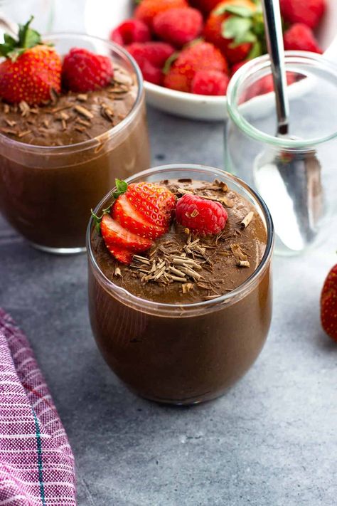 Enjoy all of the health benefits of chia seeds without the usual texture in this ultra smooth and blended chocolate chia pudding. Naturally sweetened and dairy-free, this easy recipe has a truly delicious flavor and thickens up just right. Chia Seed Blended Pudding, Chia Pudding Blended, Blended Chia Seed Pudding, Blended Chia Pudding, Chia Pudding Recipes Healthy, Chia Puddings, Benefits Of Chia Seeds, Overnight Chia Pudding, Benefits Of Chia