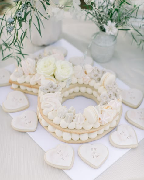 Wedding dessert tables have come a long way. What used to be a station reserved for a traditional cake has now grown into displays full of sweets and treats that guests can choose from. #wedding #dessert #cookie #weddingcookies #weddingdessertable #weddingcakealternative #weddingreception #weddingideas #unique #weddings | Martha Stewart Weddings - 33 Wedding Cookies That Will Sweeten Up Your Dessert Table Funny Wedding Pictures, Destination Wedding In Mexico, Ring Cake, Winter Bridal Showers, Dessert Bar Wedding, Bridal Shower Inspo, Wedding In Mexico, Cookie Cakes, Bridal Bachelorette Party