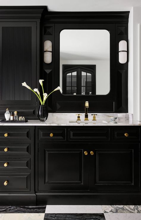 Bathroom Paint Designs, Painted Cabinets Bathroom, Black Glam Living Room, Black Painted Cabinets, Black Bathroom Paint, Black Room Ideas, Modern Black Bathroom, Textile Studio, Ceiling Shelves