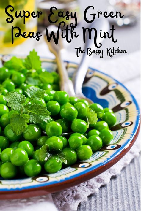 Super Easy Green Peas With Mint Recipe is an Irish recipe that combines fresh peas from the garden with fresh mint. Perfect for Spring, Easter or even a St. Patrick's Day celebration! #peasandmint #Irishrecipes #Irishpeas Spring Peas Recipes, Irish Meal, Green Peas Recipes, Patty Food, Savory Side Dishes, Peas Recipes, Fresh Peas, Irish Foods, Irish Christmas