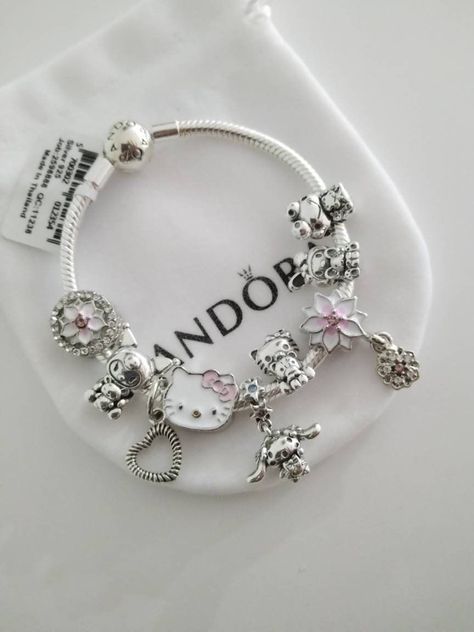 Hello Kitty Pandora Bracelet, Pandora Bracelet Charms Ideas, Girly Bracelets, Pandora Bracelet Designs, Hello Kitty Jewelry, Bracelet Pandora, Wrist Jewelry, Jewelry Accessories Ideas, Clasp Bracelet