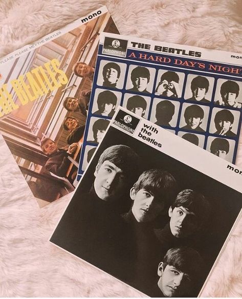 The Beatles aesthetic 🌙 Please please me, Hard days night, With the Beatles albums #thebeatles The Beatles Aesthetic, Beatles Aesthetic, Beatles Please Please Me, Beatles Baby, Store Vinyl Records, Hard Days Night, Beatles Records, With The Beatles, Beatles Vinyl