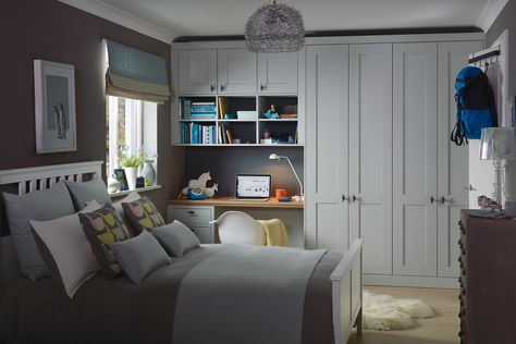 Closet Desk Combo, Wardrobe Desk Combo, Wardrobe Desk, Desk Wardrobe, Fitted Bedroom Furniture, Bedroom Built In Wardrobe, Boy Rooms, Bedroom Cupboards, Fitted Bedrooms