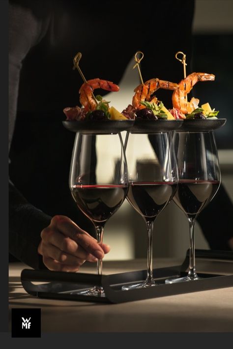 A perfect match: our Tapas Wine Toppers and Spanish red wine. Prepared with the WMF Profi Plus Contact Grill. Wine Toppers, Spanish Red Wine, Spanish Tapas, Football Party, Perfect Match, Red Wine, Grilling, Football, Wine