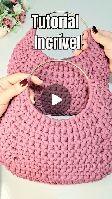 Anu Malik, Handbag Tutorial, Modern Crochet Blanket, Crochet Baby Gifts, Slipper Pattern, Crochet Slipper, Crochet Shoulder Bags, Crochet Slipper Pattern, Crochet Stitches For Blankets